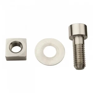 Originální Šroub k vidlici Fox 36/38 2021+ Fork Axle Titanium Nut and Bolt