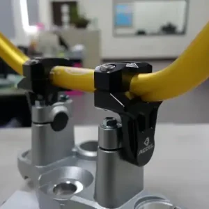 ACCEL držáky/zvedáky na řidítka (spodní-22,2/horní-22,2mm) výška 50mm barva černá Super Cena