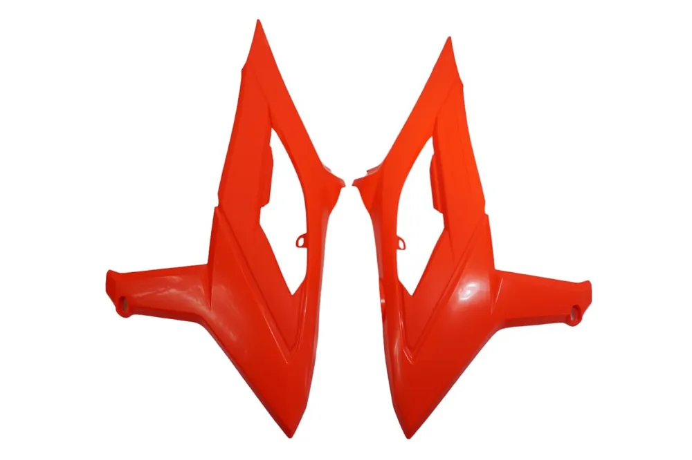 UFO kryty chladiče BETA RR 250 / 300 / 350 / 400 / 450 23-24 barva červená Garance Vrácení Peněz